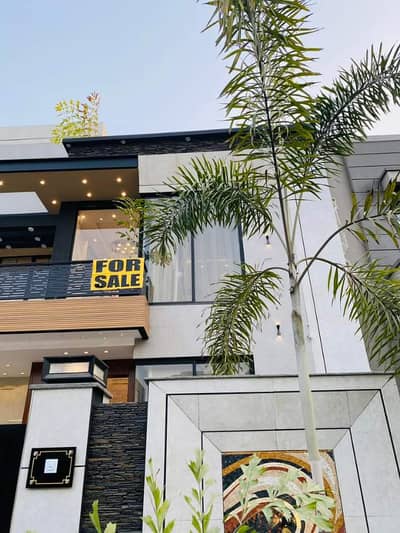 Brand New 10 Marla House Available For Sale In Overseas A Bahria Town Lahore
