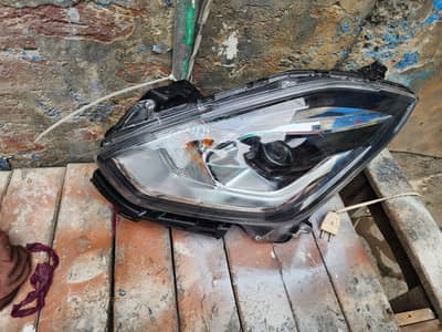 Suzuki Swift Headlight (left aide)