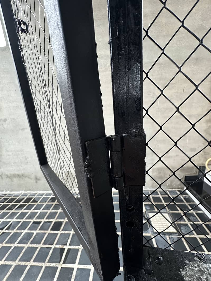 Hens cage 3