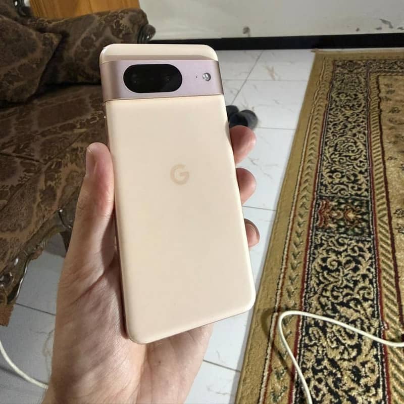 Google Pixel 8 4