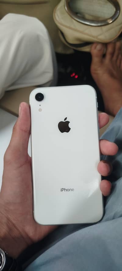 iPhone xr 64gb
