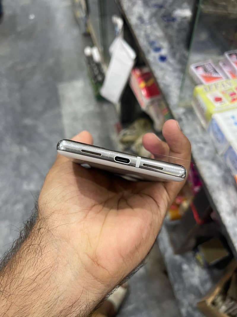 Google Pixel 6 Pro 7