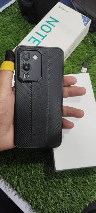 Infinix Note 12