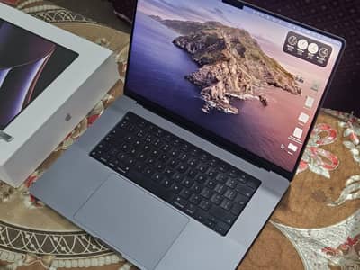 Apple MacBook Pro M2