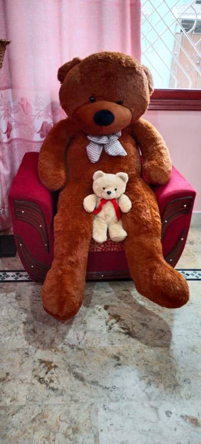 Giant Teddy Bear – 6 Feet | Condition 10/10