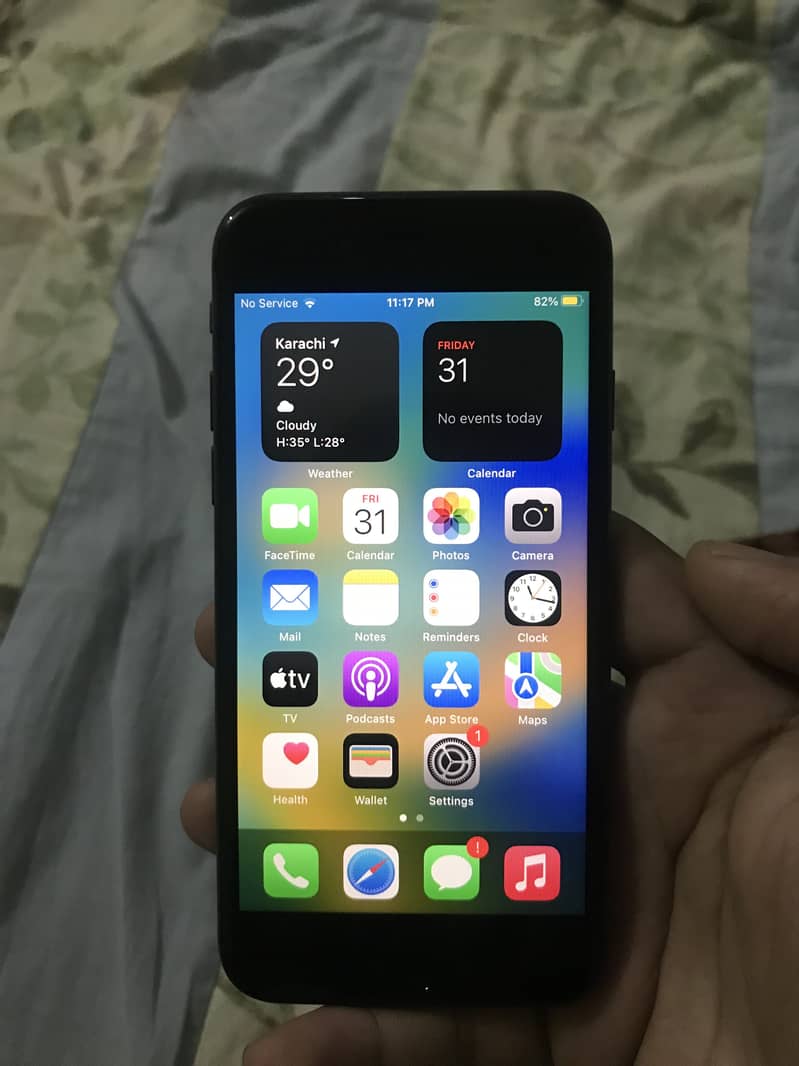 Apple iPhone 8 0