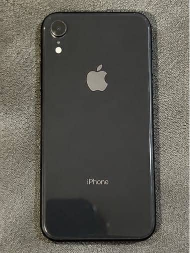 Apple iPhone XR urgent sale