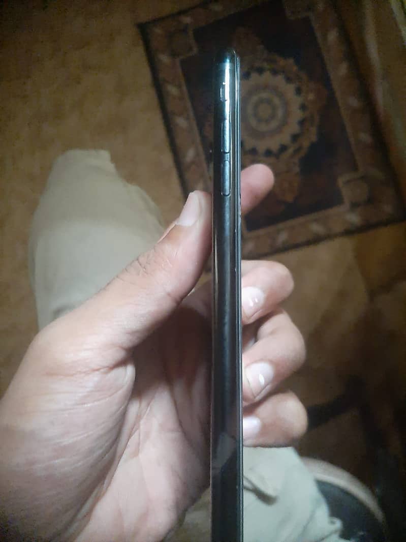Apple iPhone 7 Plus 4