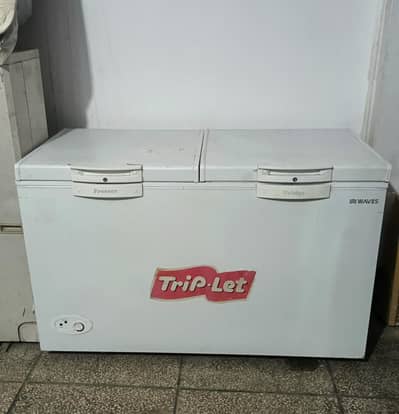 Triplet wave two door fridge freezer