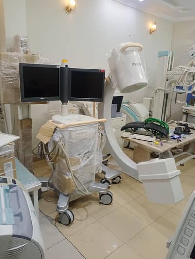 Surgical C Arm Machine / Digital Image intensifier