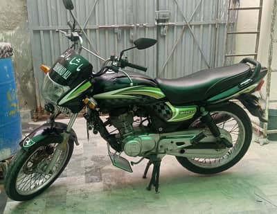 CG-Delux 125 for sale in just 90,000