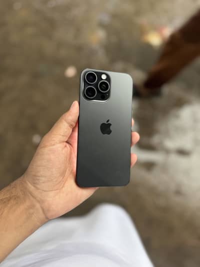 Apple iPhone 15 Pro Max MDM 256gb 87 battery