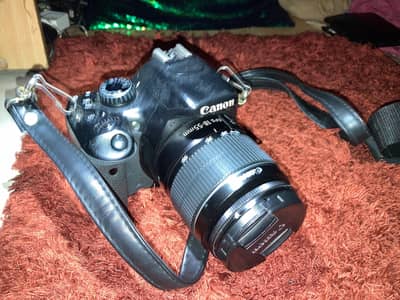 DSLR Camera Canon EoS 550d 18-55mm lens