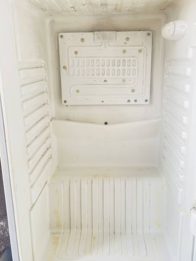 Orient fridge 1