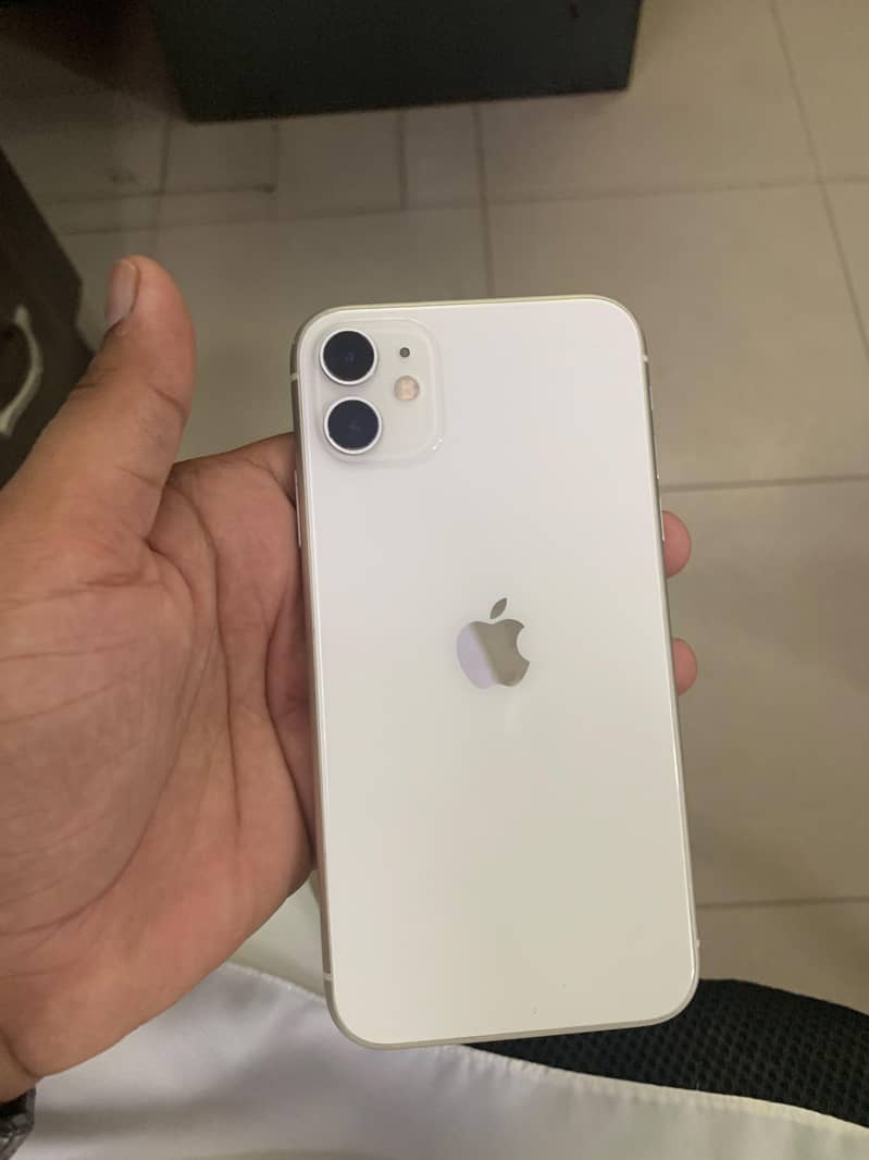 Apple iPhone 11 0