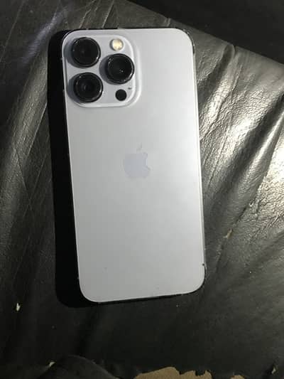 Apple iPhone 13 Pro