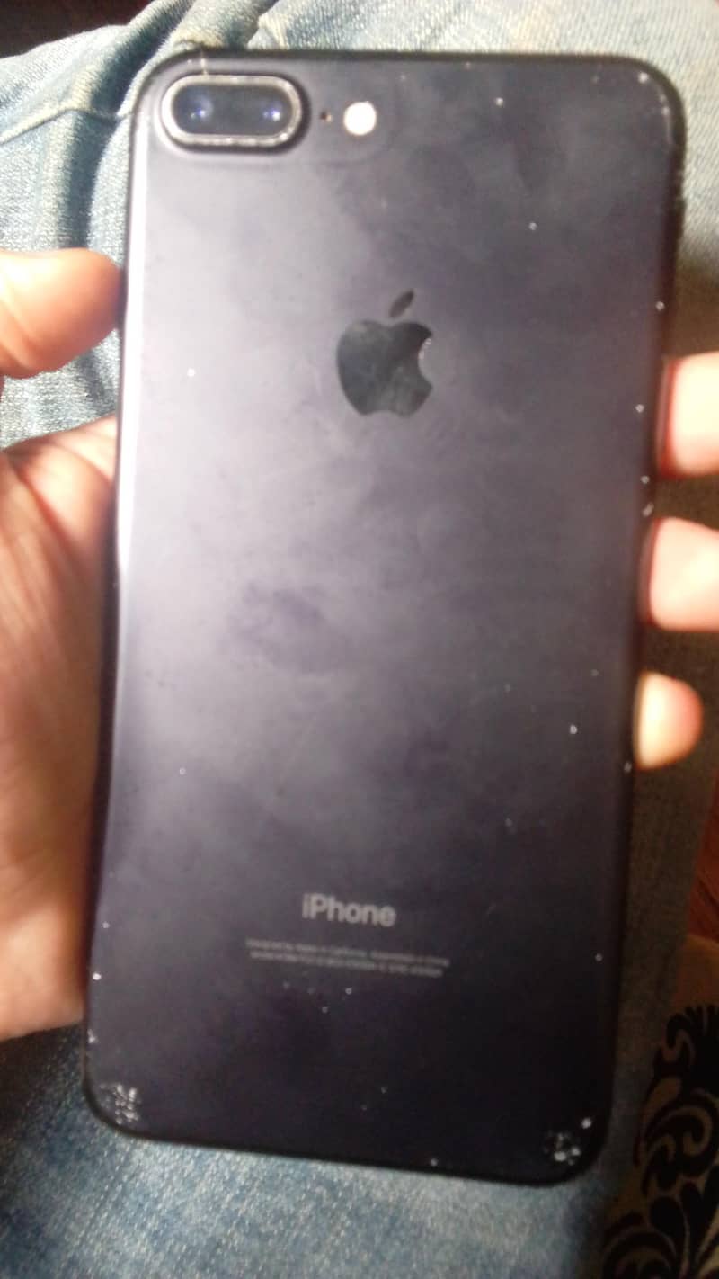 Apple iPhone 7 Plus 1