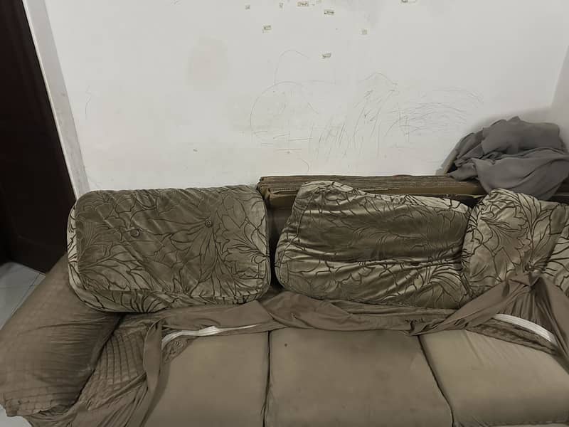 Sofa set 0