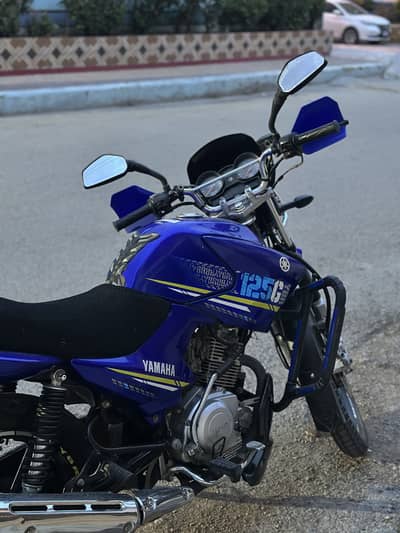Yamaha ybr g blue
