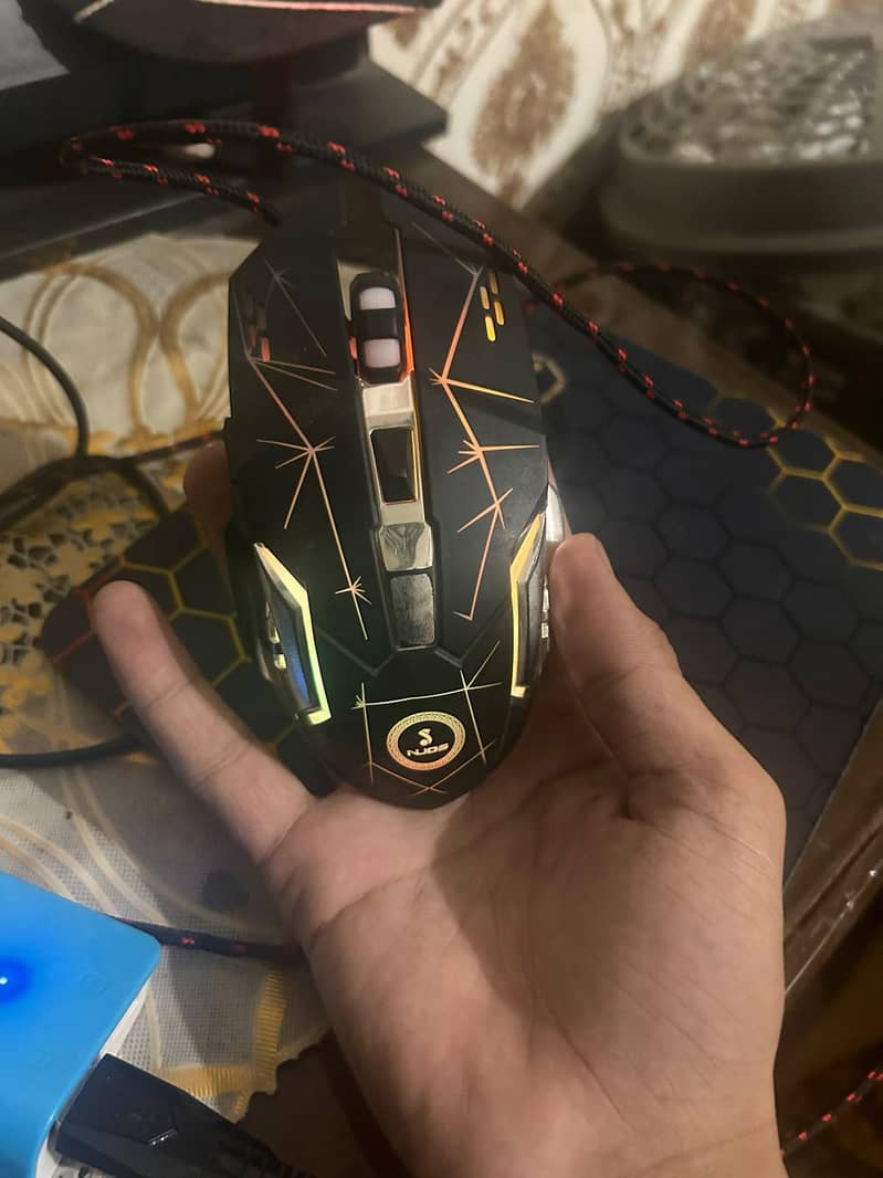 one hand gaming setup 3