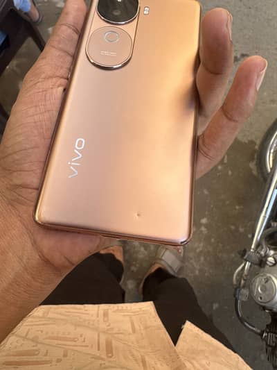 Vivo V40 SE