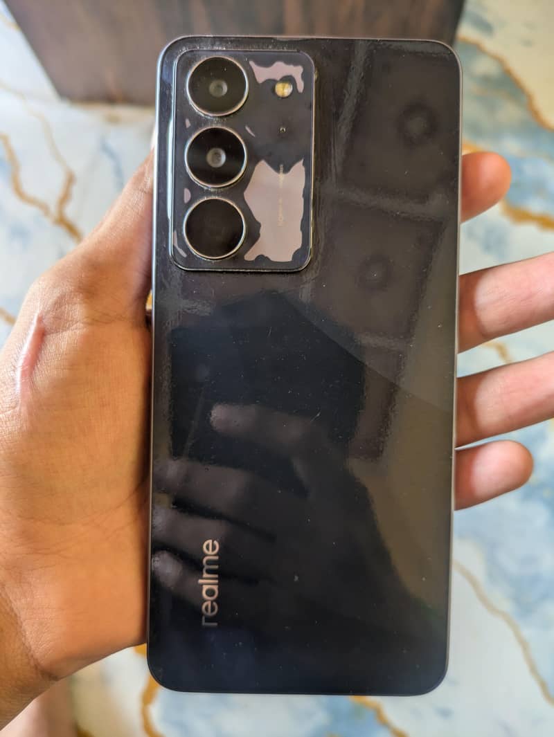 Realme C75 1