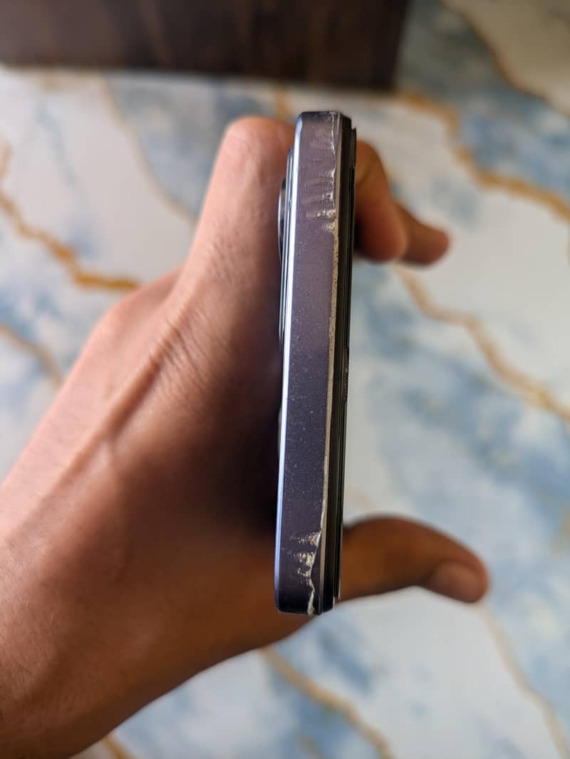 Realme C75 5