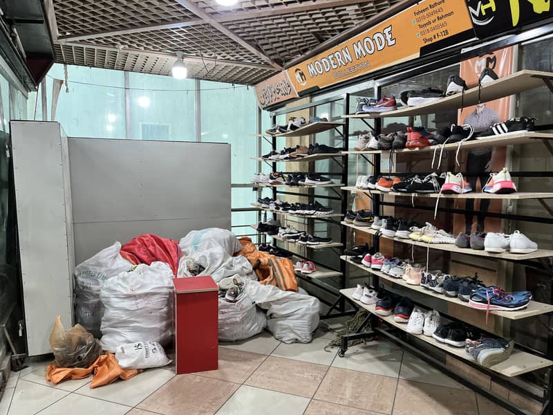 Shoe Thrift Store 6
