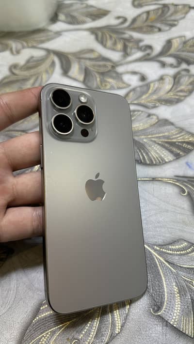 Apple iPhone 15 Pro Max