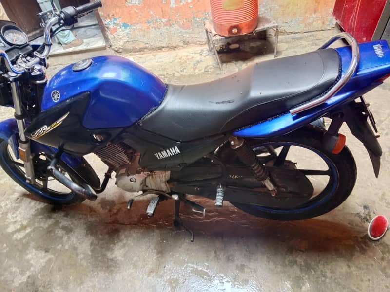 YBR125 1