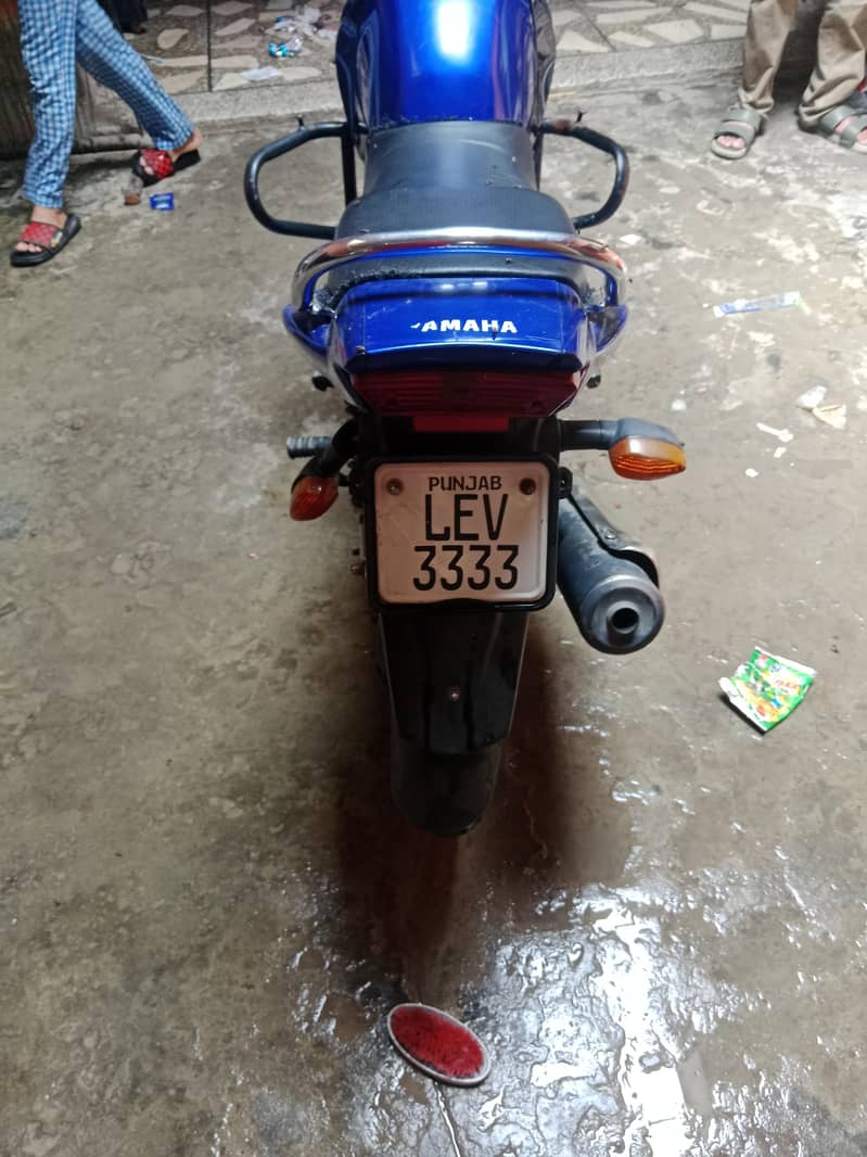 YBR125 2
