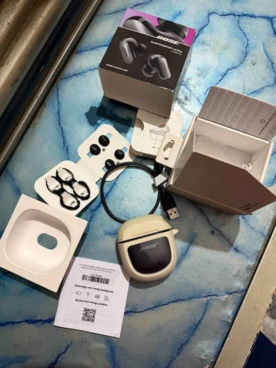 Bose QuietComfort Ultra Earbuds – Excellent Condition | Full Box