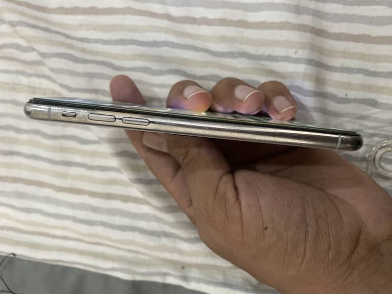 Apple iPhone X 1