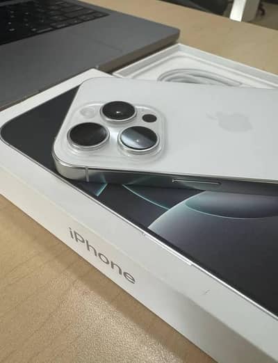 i Phone 8plus, 11,12,13,14,15 pro max on instalment Whatsap 3224144692