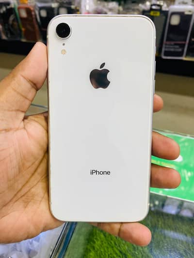 Apple iPhone XR 64gb back change