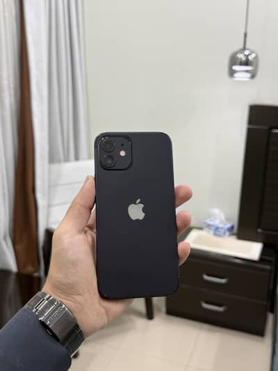 Apple iPhone 12