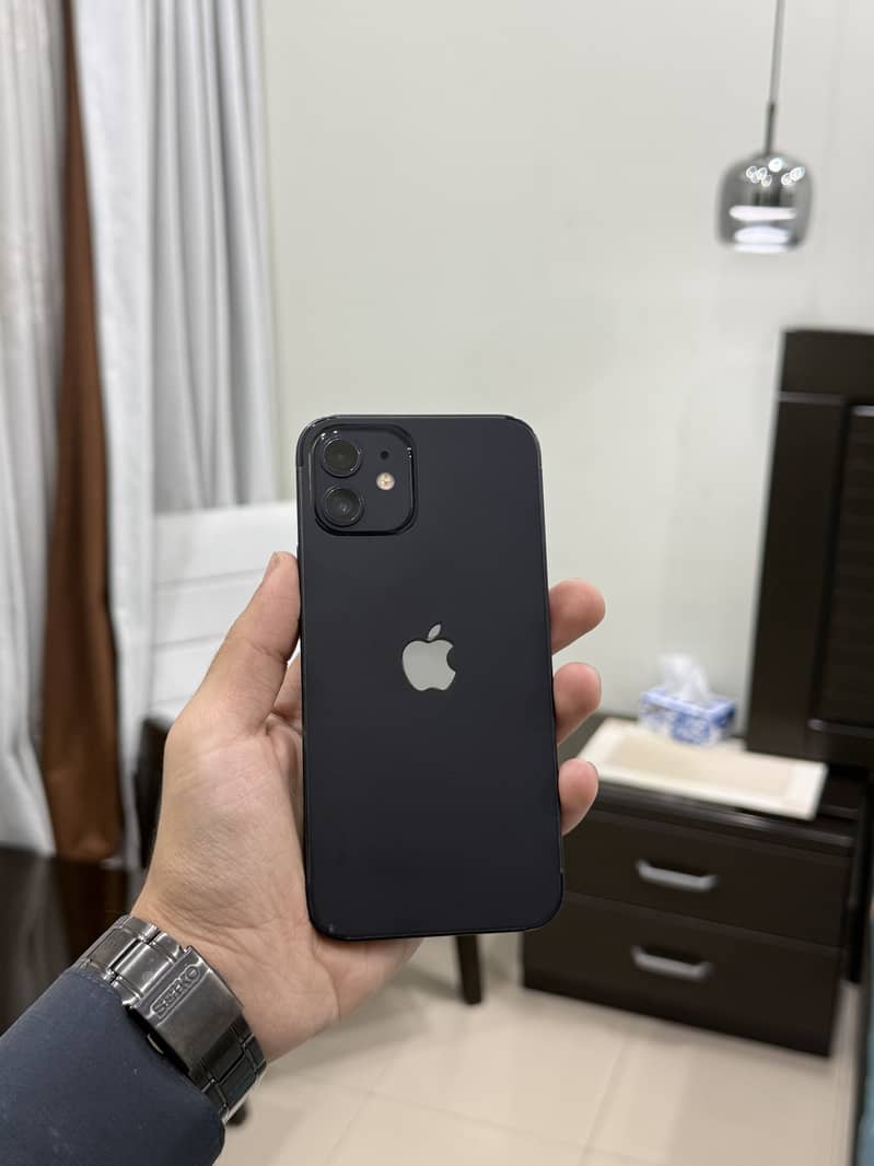 Apple iPhone 12 0
