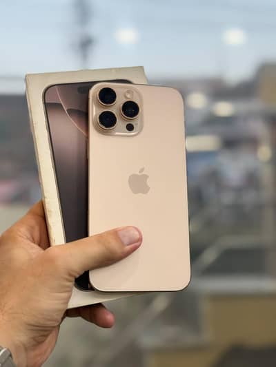Apple iPhone 16 Pro Max