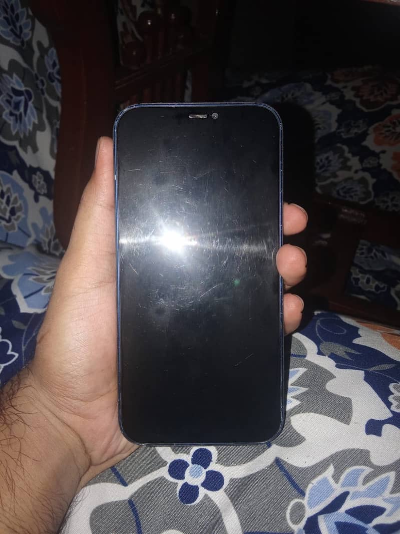Apple iPhone 12 2