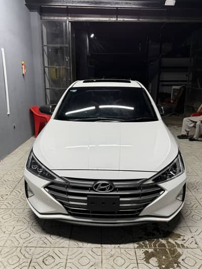 Hyundai Elantra 2022