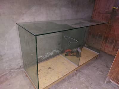 12mm Clear Glass Display Counter / Display Showcase – Heavy Duty
