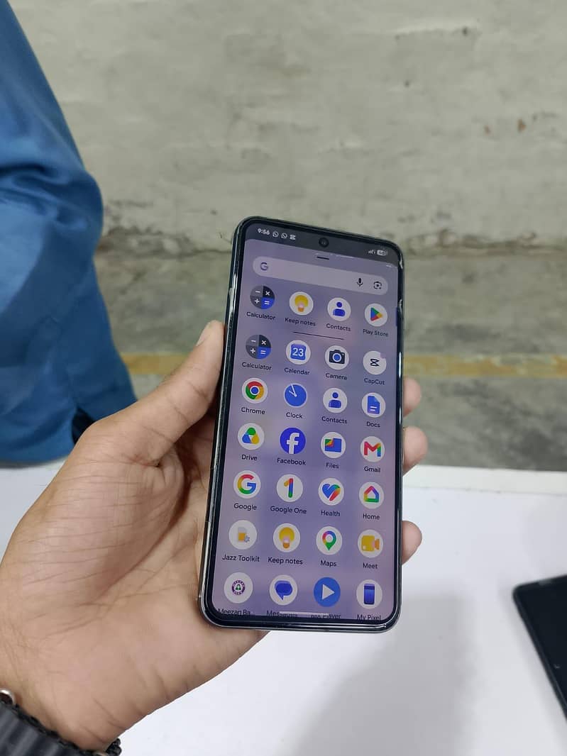 Google Pixel 8 1