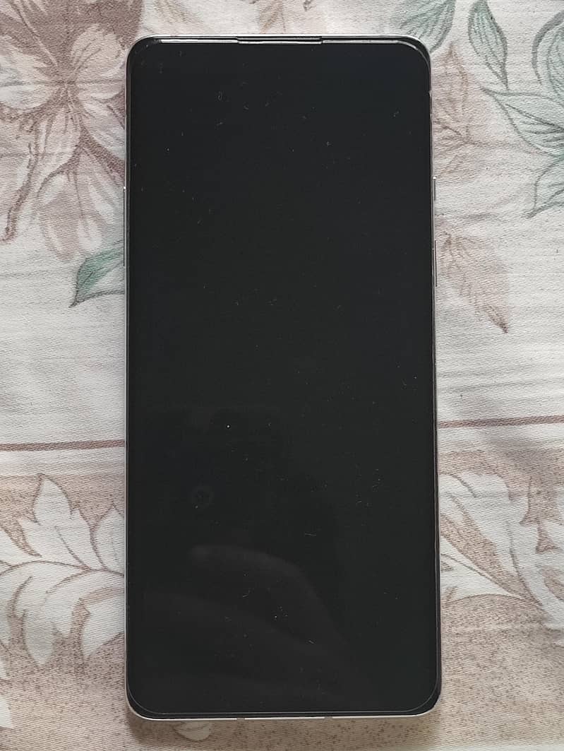 one plus 8 TMO 1