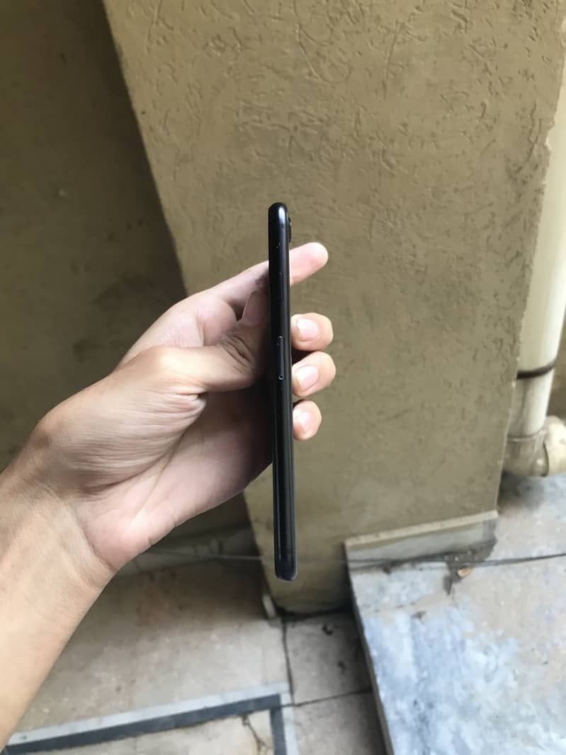 iPhone Se2 5