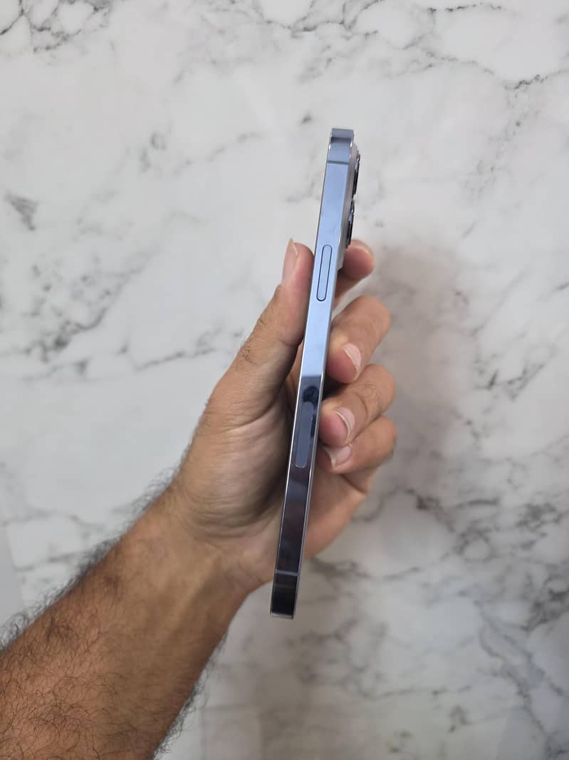 iPhone 13 Pro Max 4
