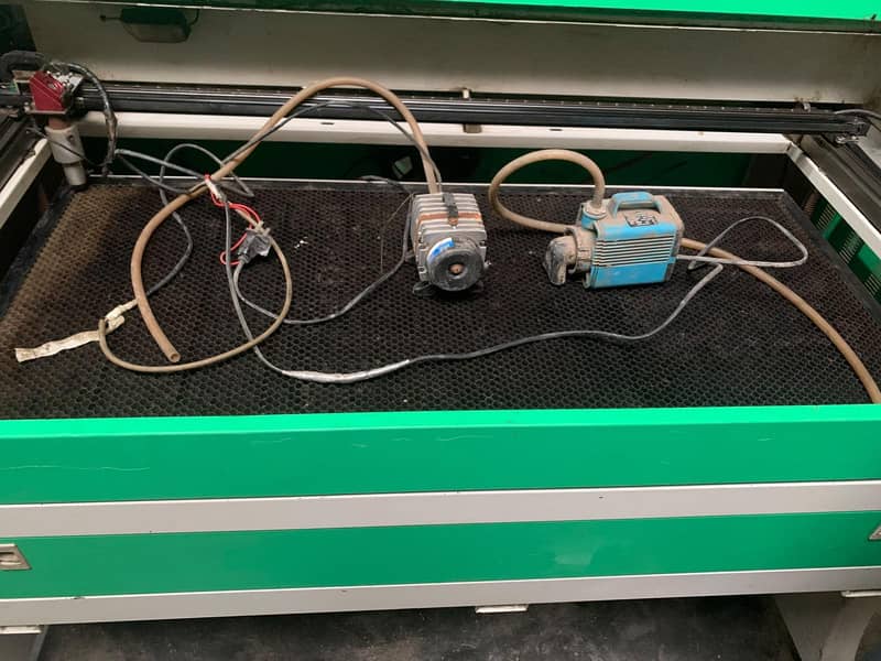 CNC MACHINE SINGLE HEAD 9