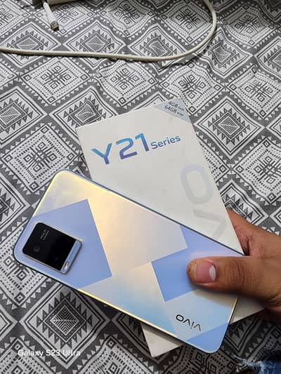 Vivo Y21