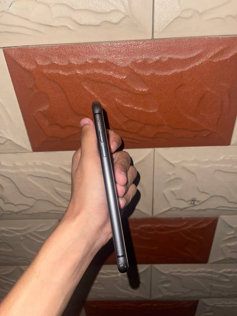Apple iPhone 11 2