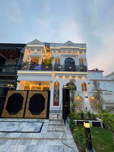 5 Marla Luxury House For Sale In Jade Extension Block, Park View City Lahore