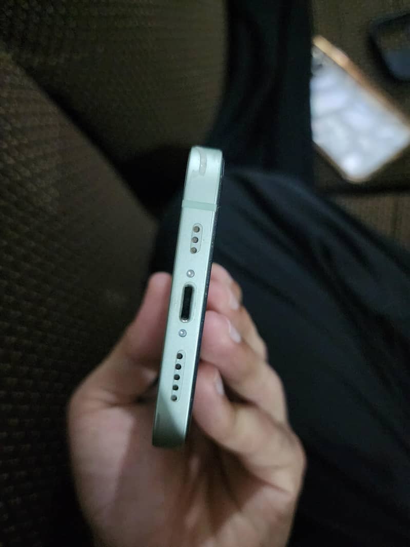 Apple iPhone 12 3
